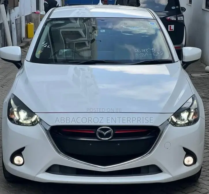 Mazda Demio 2016 White