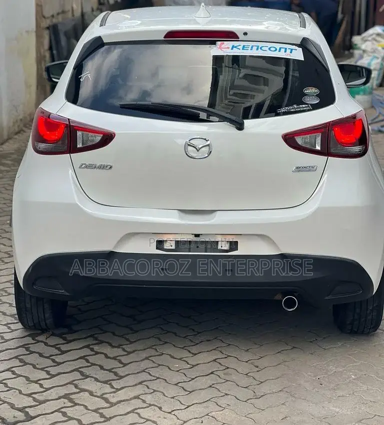 Mazda Demio 2016 White