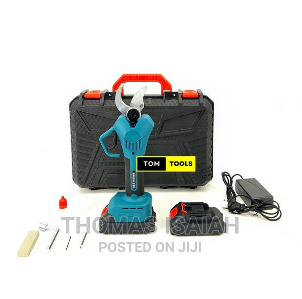 Powerful 21v Long Life Cordless Pruning Shears - thumbnail 2