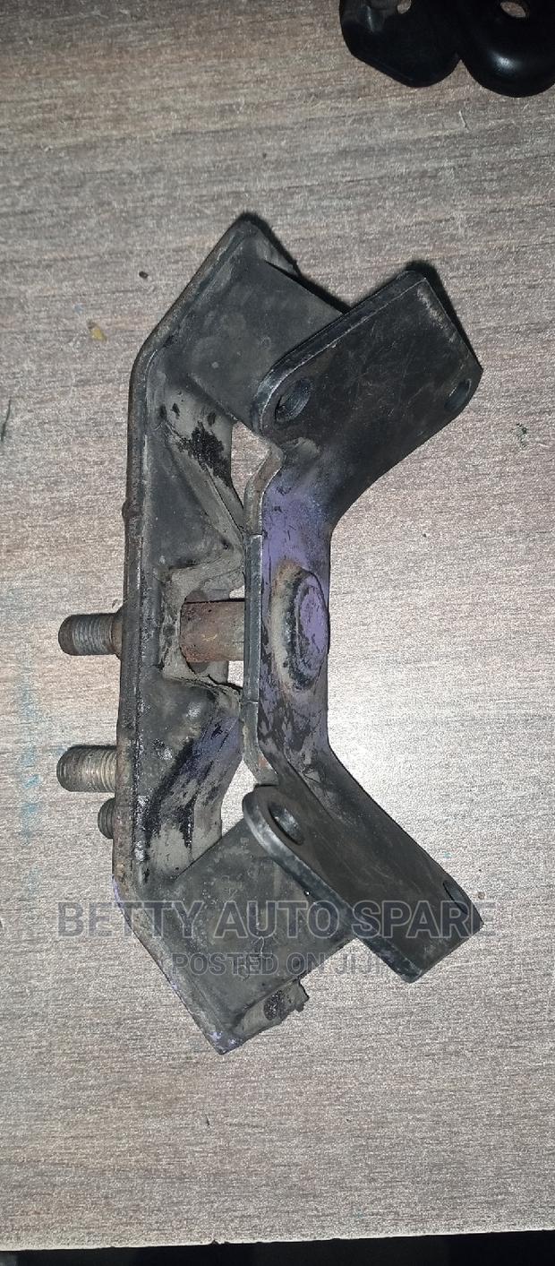 Subaru Impreza Sg5 Gearbox Mountain - main view