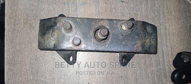 Subaru Impreza Sg5 Gearbox Mountain - thumbnail 2