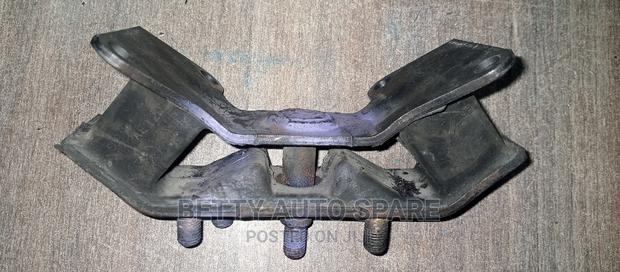 Subaru Impreza Sg5 Gearbox Mountain - thumbnail 3