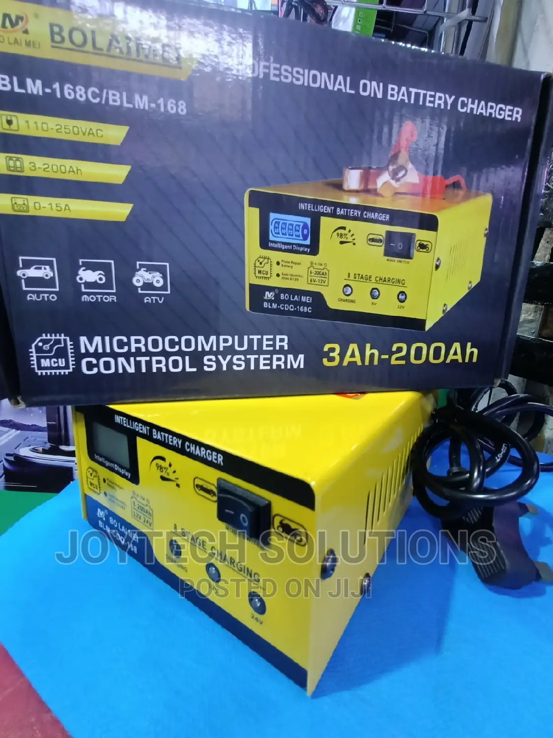 Car Battery Charger 12/24 Booster.