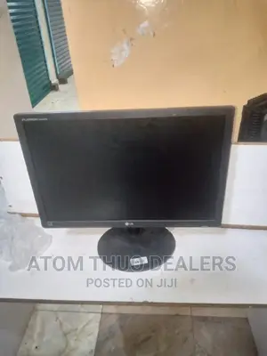 Samsung TFT Monitor 22 Inches - Refurbished
 