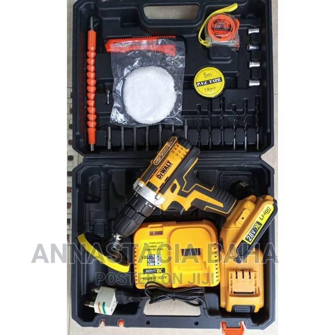 Dewalt 28V Cordless Electric Buffing Drill 28PC Tool Set WIT - main view