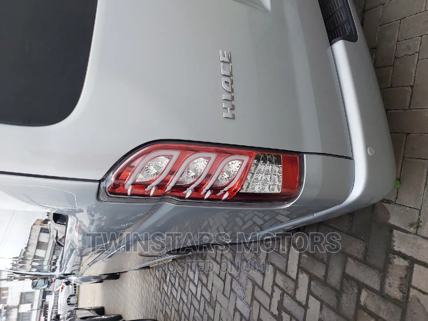 Toyota HiAce 2017 Beige