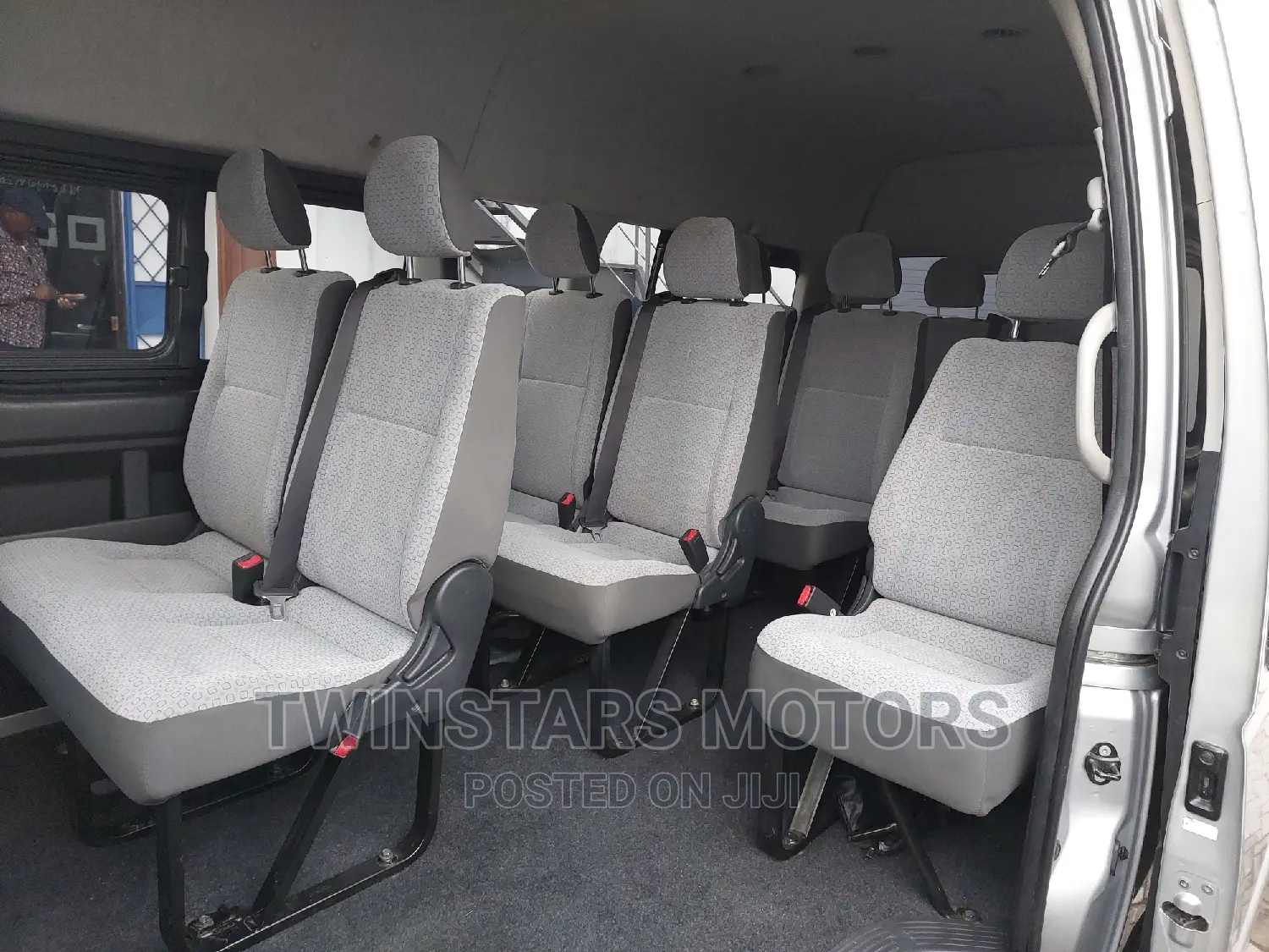 Toyota HiAce 2017 Beige