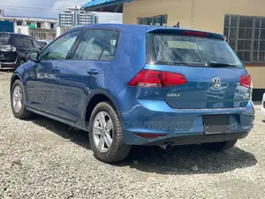 Volkswagen Golf 2016 Blue