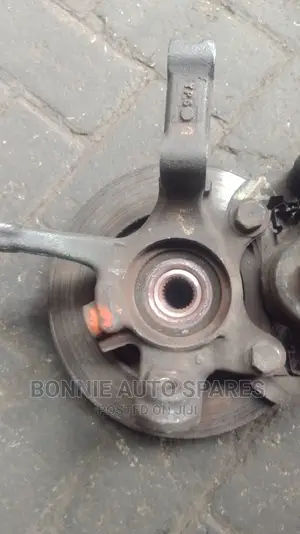 Nissan B15/ Bluebird/Y11 Front Hub