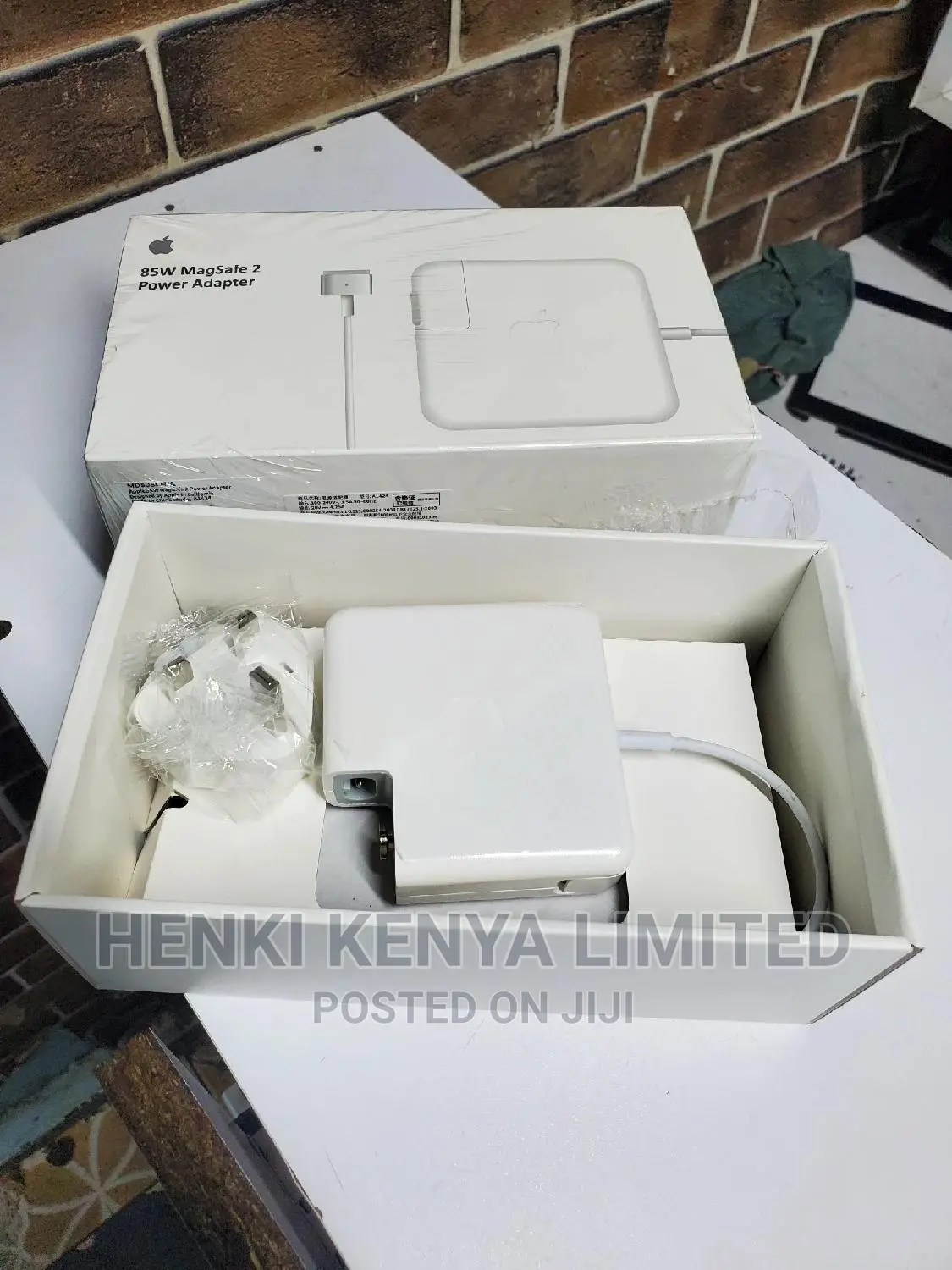 Original Macbook Charger