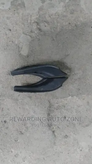 Fielder/Axio Windscreen Finisher.