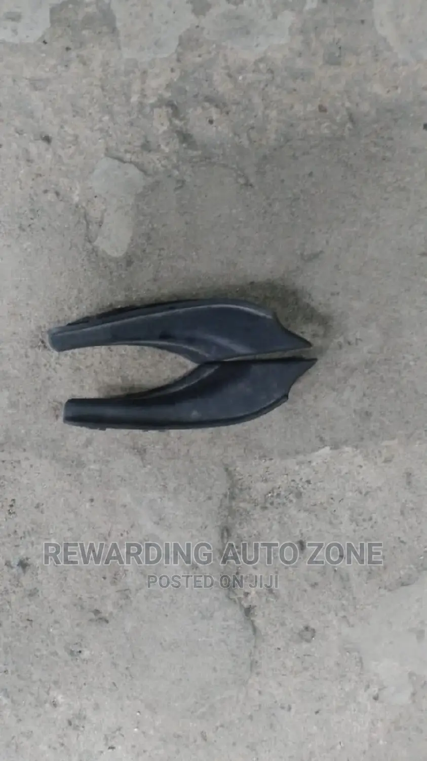 Fielder/Axio Windscreen Finisher.