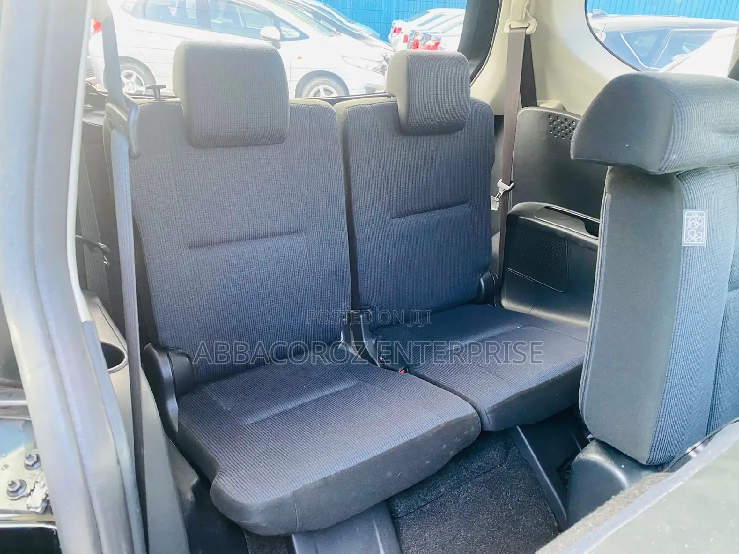 Toyota Sienta 1.5 FWD (6-seater) 2016 Black