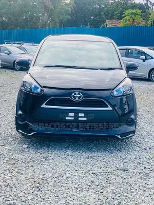 Toyota Sienta 1.5 FWD (6-seater) 2016 Black