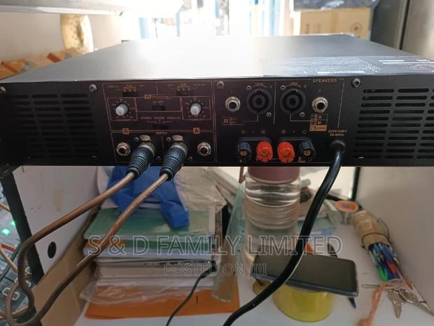 Yamaha Power Amplifier P7000S - thumbnail 4