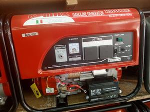 T K Maxx K Maxx Gasoline Generator - main view