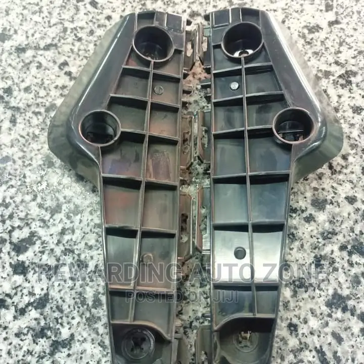 Rav4 2016 Ac36 New Model Bumper Blakets.