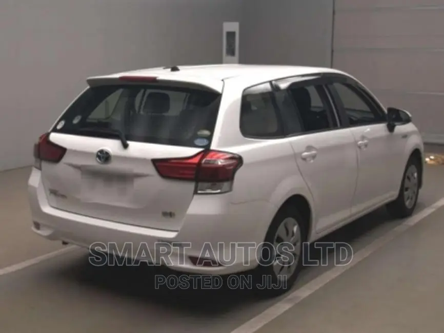 Toyota Corolla Fielder 2016 White