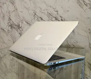 Laptop Apple MacBook Air 4GB Intel Core I5 SSD 256GB