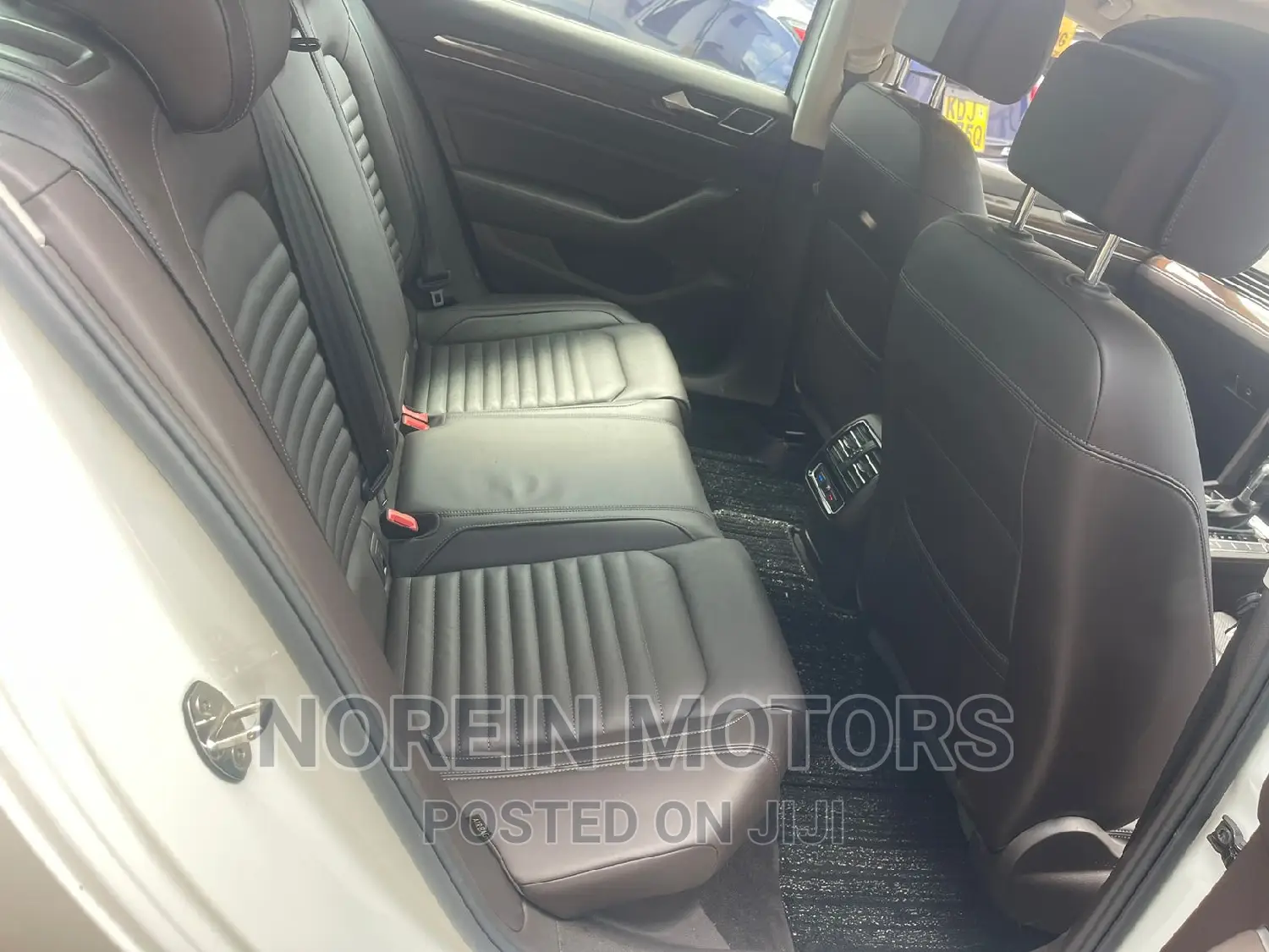 Volkswagen Passat 2016 White