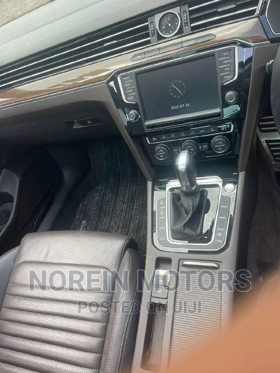 Volkswagen Passat 2016 White
