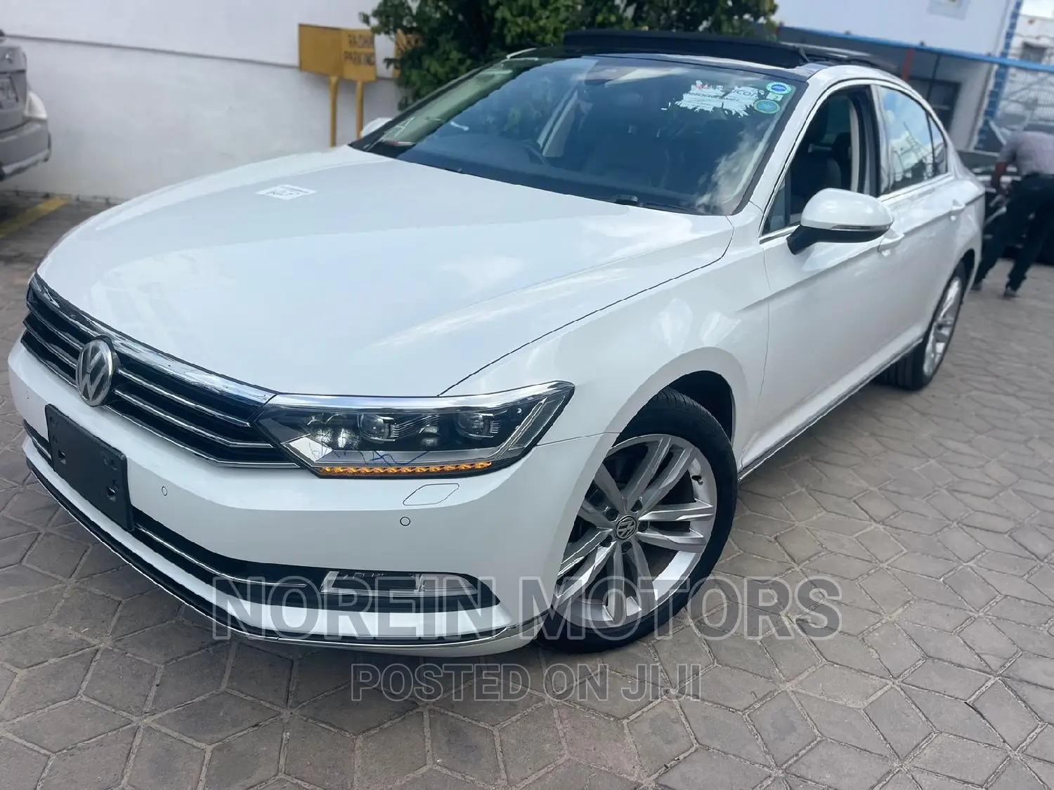 Volkswagen Passat 2016 White