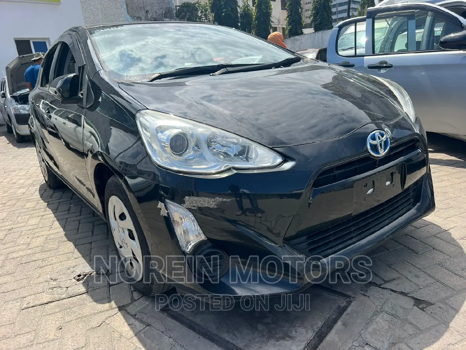 Toyota Aqua 2016 Black