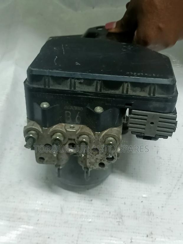 Toyota Vanguard 2010 (B6) ABS Module - main view