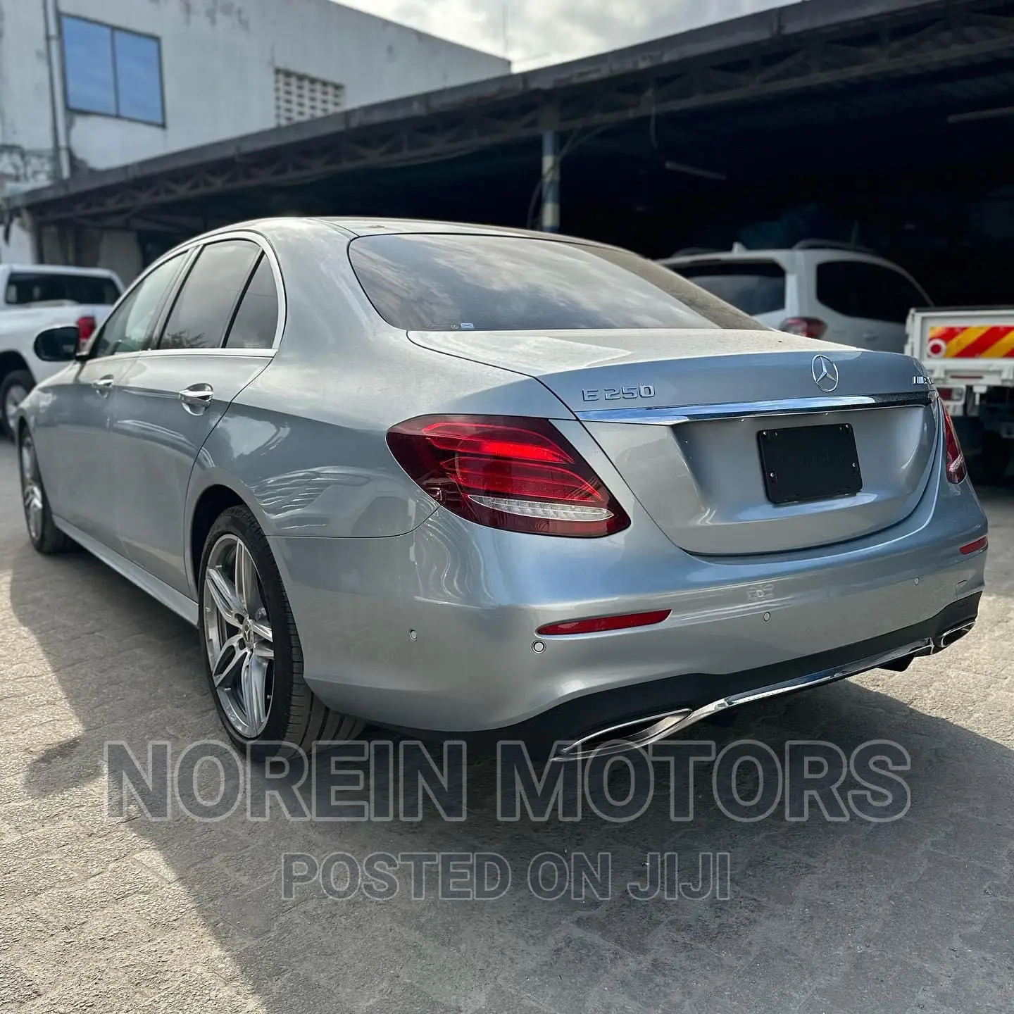 Mercedes-Benz E250 2017 Silver