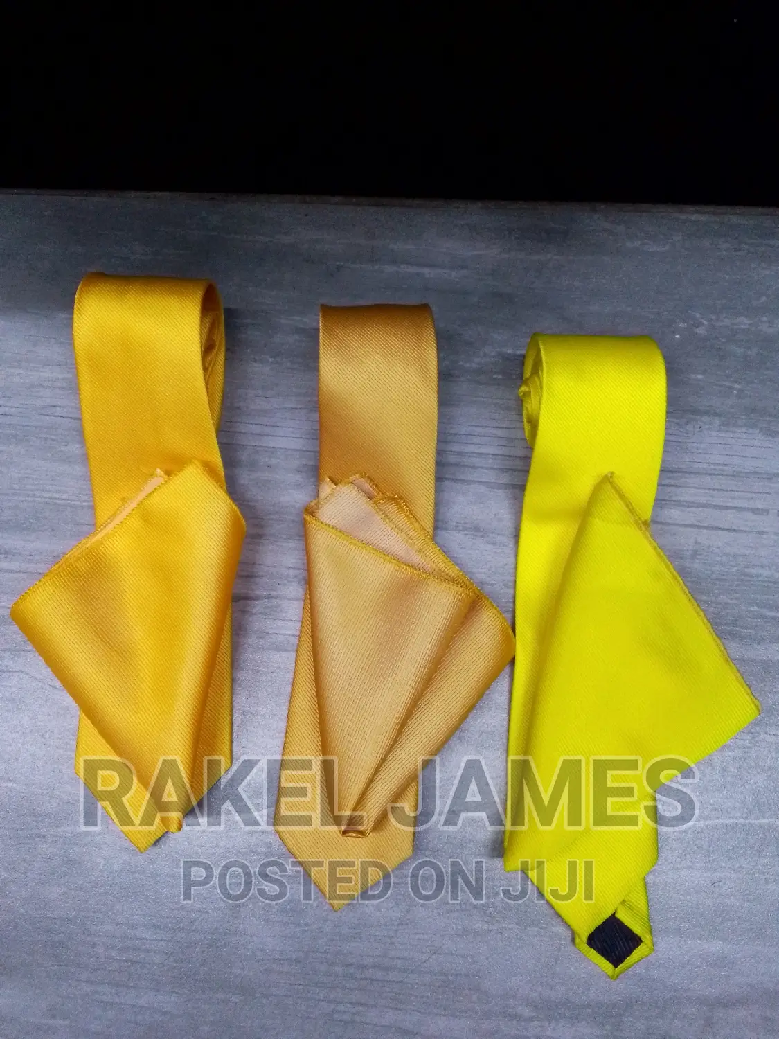 Neck Ties With Pocket Square