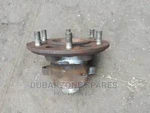 Front Wheel Hub Nissan Caravan Zd30 Available.