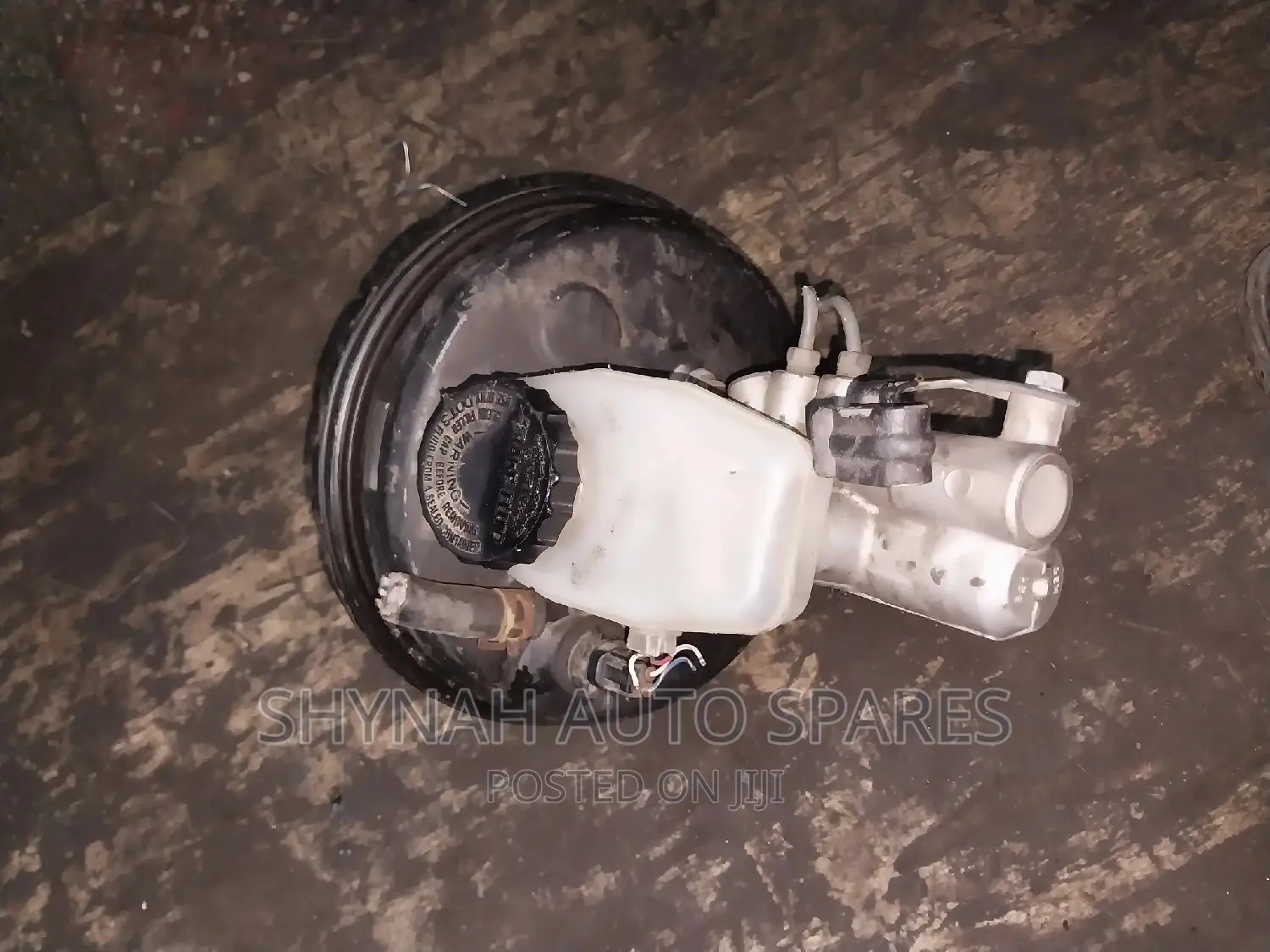 Brake Master Cylinder and Booster Toyota Mark 2 With Switch