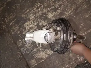 Brake Booster Complete Toyota Mark II With Switch