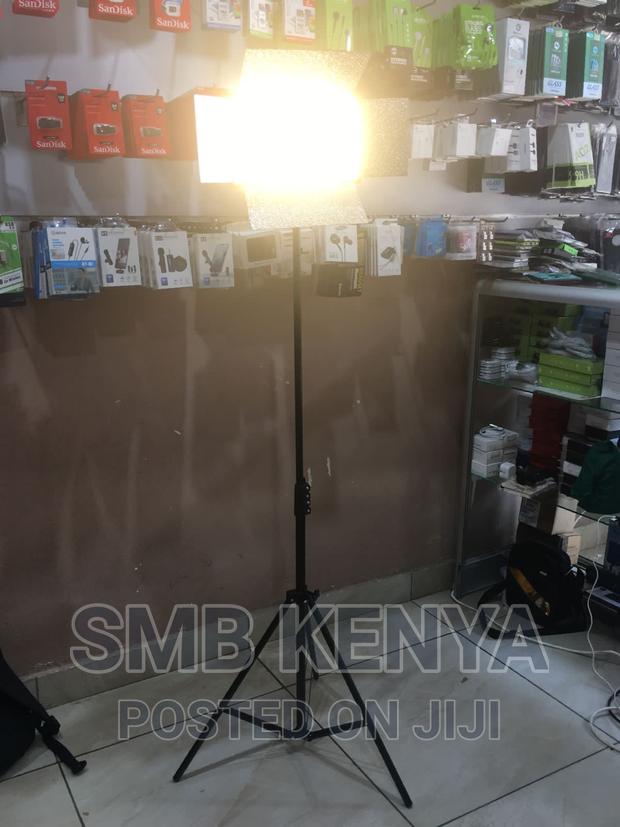 Universal Professional Pro Led 800 Video/Photo Light
