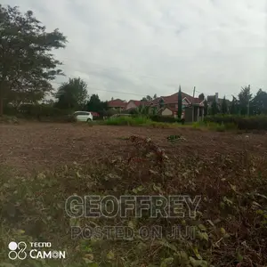 Selling 1/4 Acre in Kahawa Sukari .