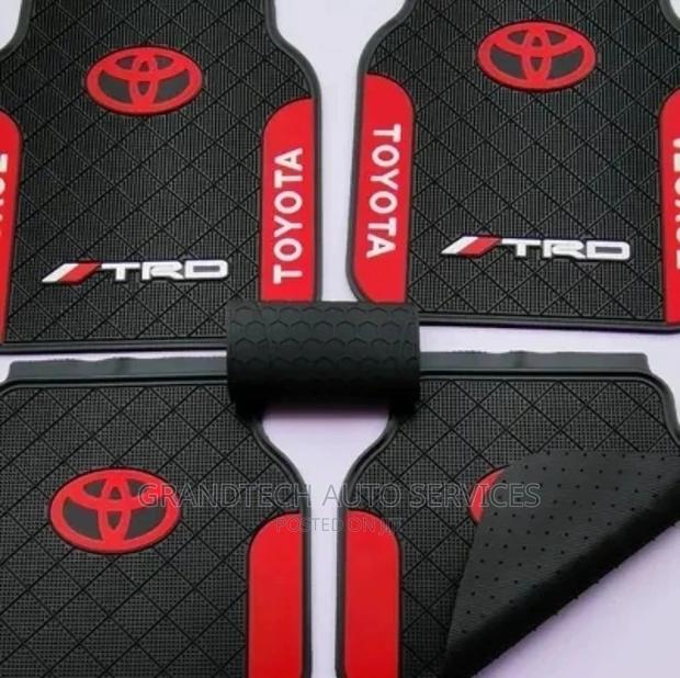 Toyota Branded Mats - main view