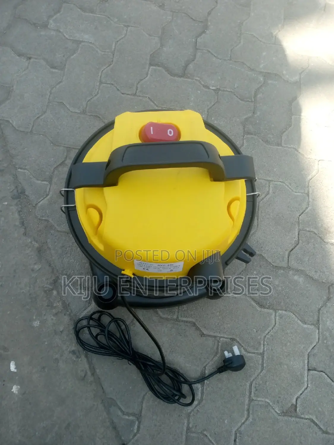 Wet and Dry Vacuum Cleaner
