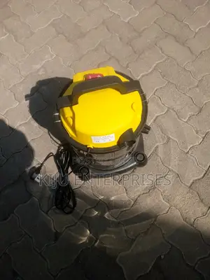 Wet and Dry Vacuum Cleaner
