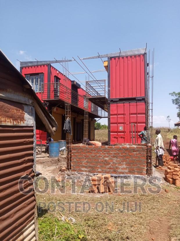 Container Stalls and Accommodation Units - main view