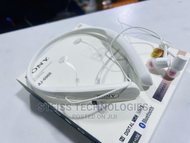Sony White Wireless Neckband. - thumbnail 3