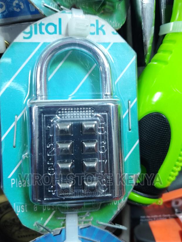 Medium Size Combination Lock Keyless Padlock