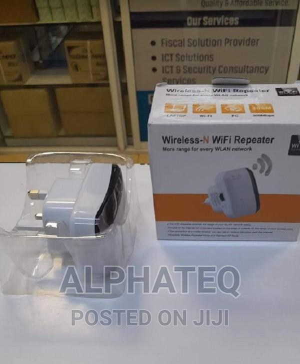 Quality 300 MBPS Wifi Repeater Wifi Extender Wifi Boost - main view