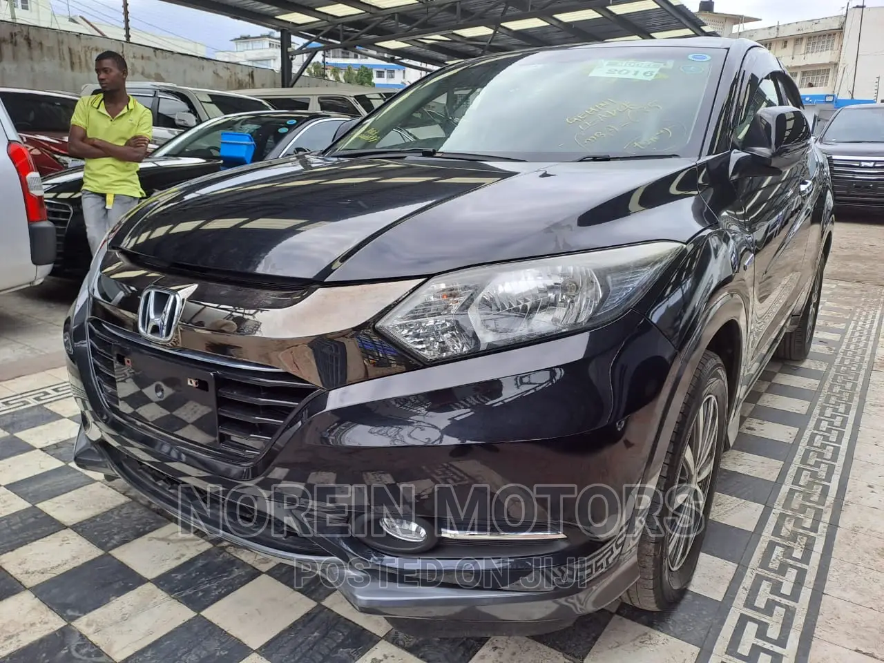 Honda Vezel 2016 Black