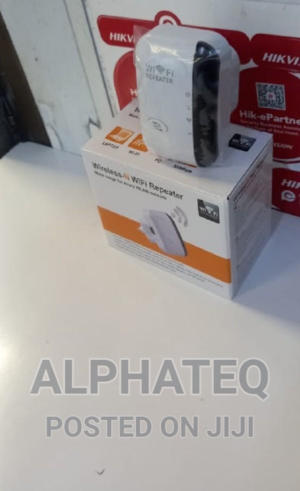 Effective Wifi Range Extender 300mbps Wireless Repeater - main view