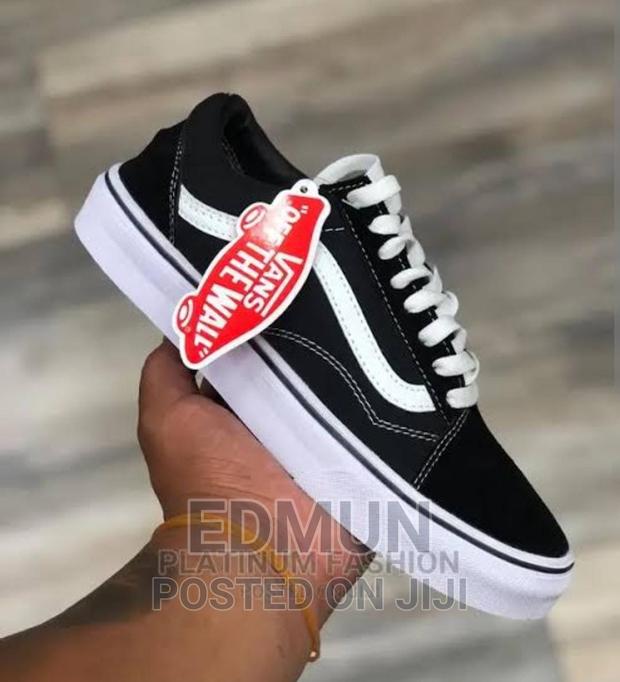 Old Skool Skater Vans - main view