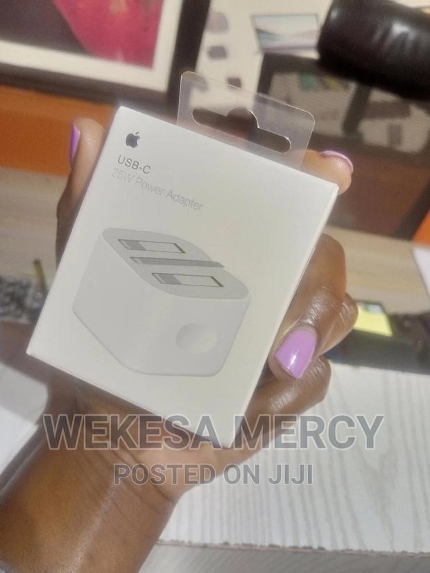 iPhone Usb C 25watts Power Adapter - thumbnail 3