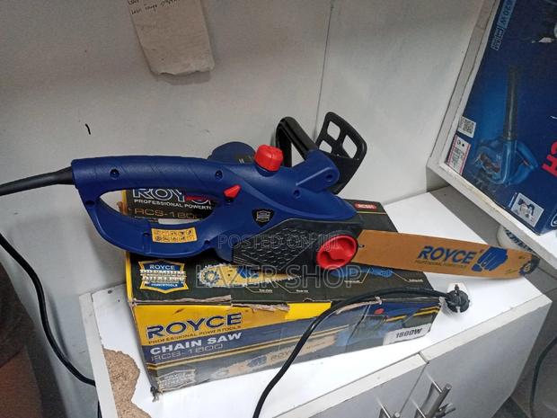 Professional Electric Chainsaw - main view