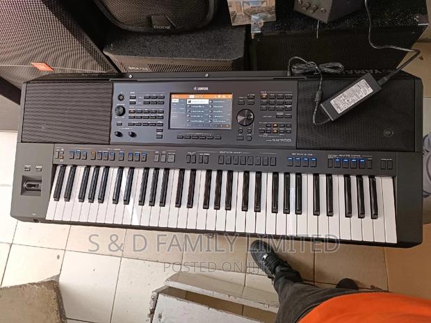 Yamaha PSR-Sx700 - main view