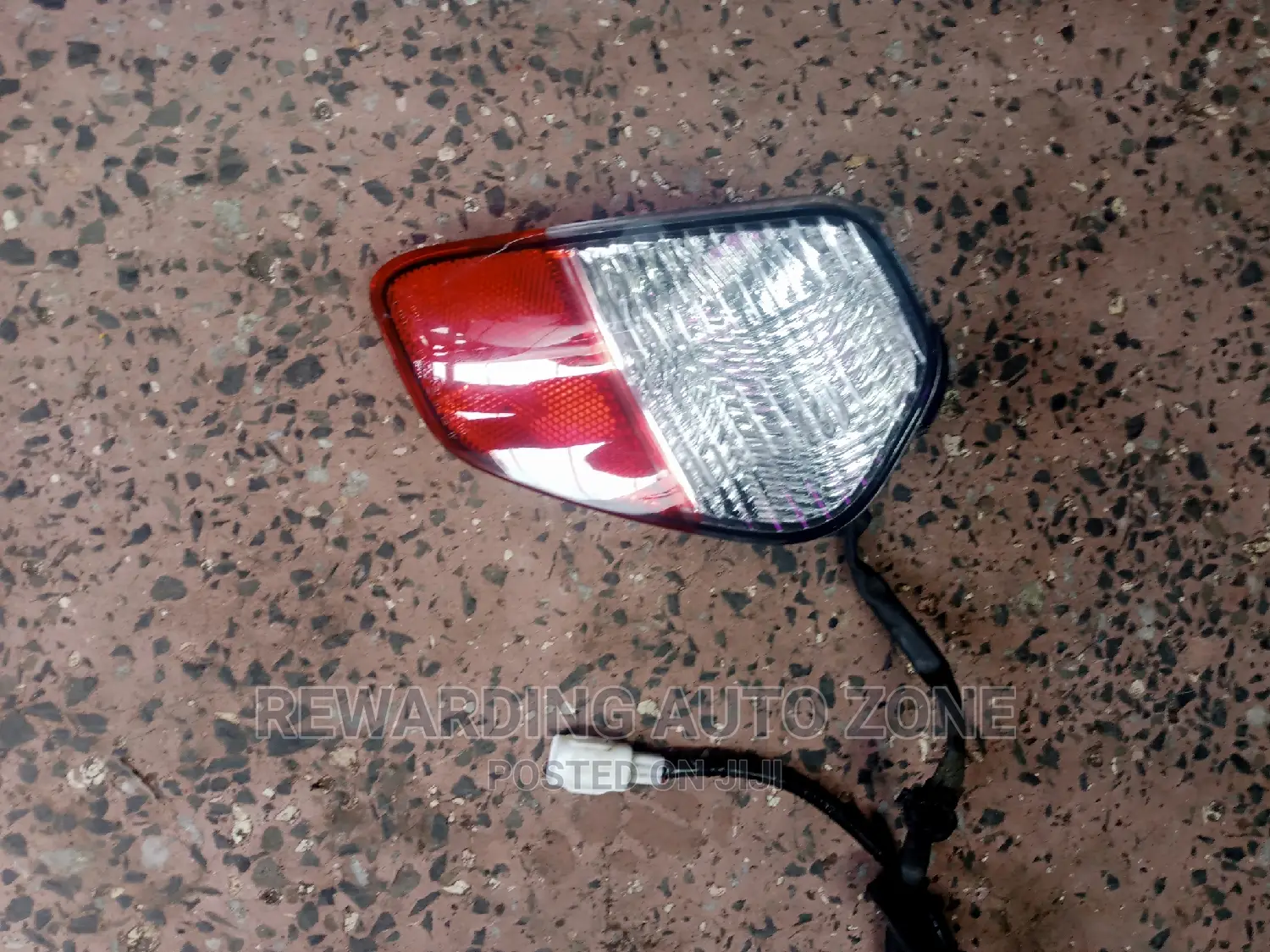 Outlander 2018 Bumper Reflector Lhs.