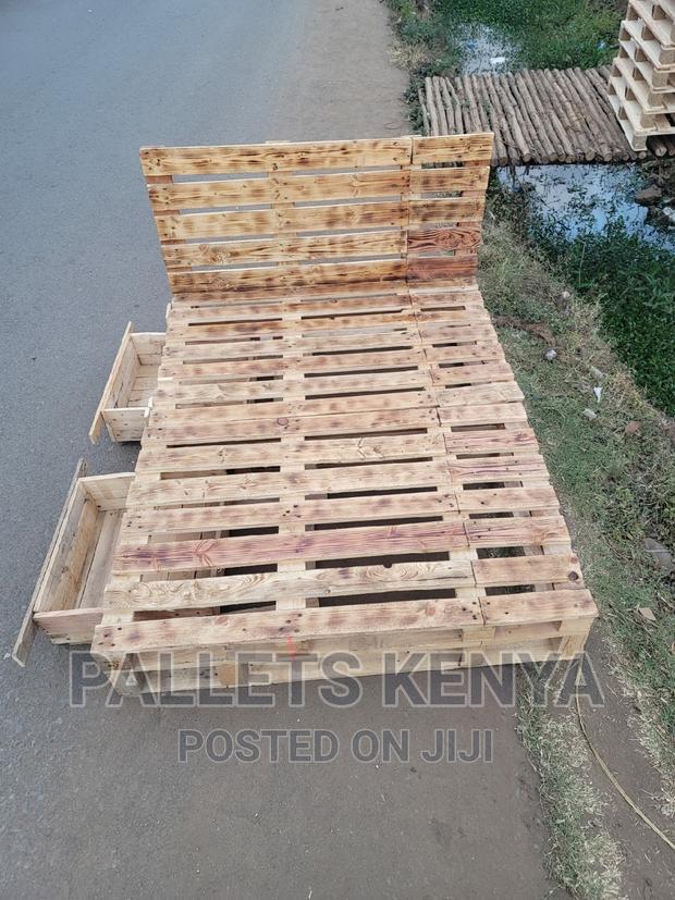 Pallet Bed- Detachable 5*6bed- (SSS)